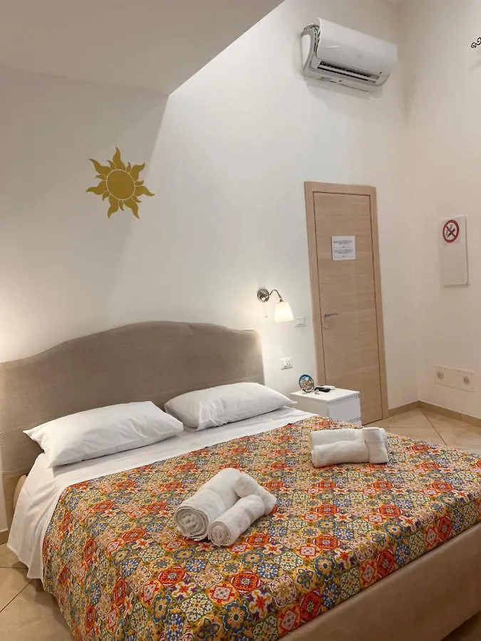 Esse House'S Noto Bed & Breakfast