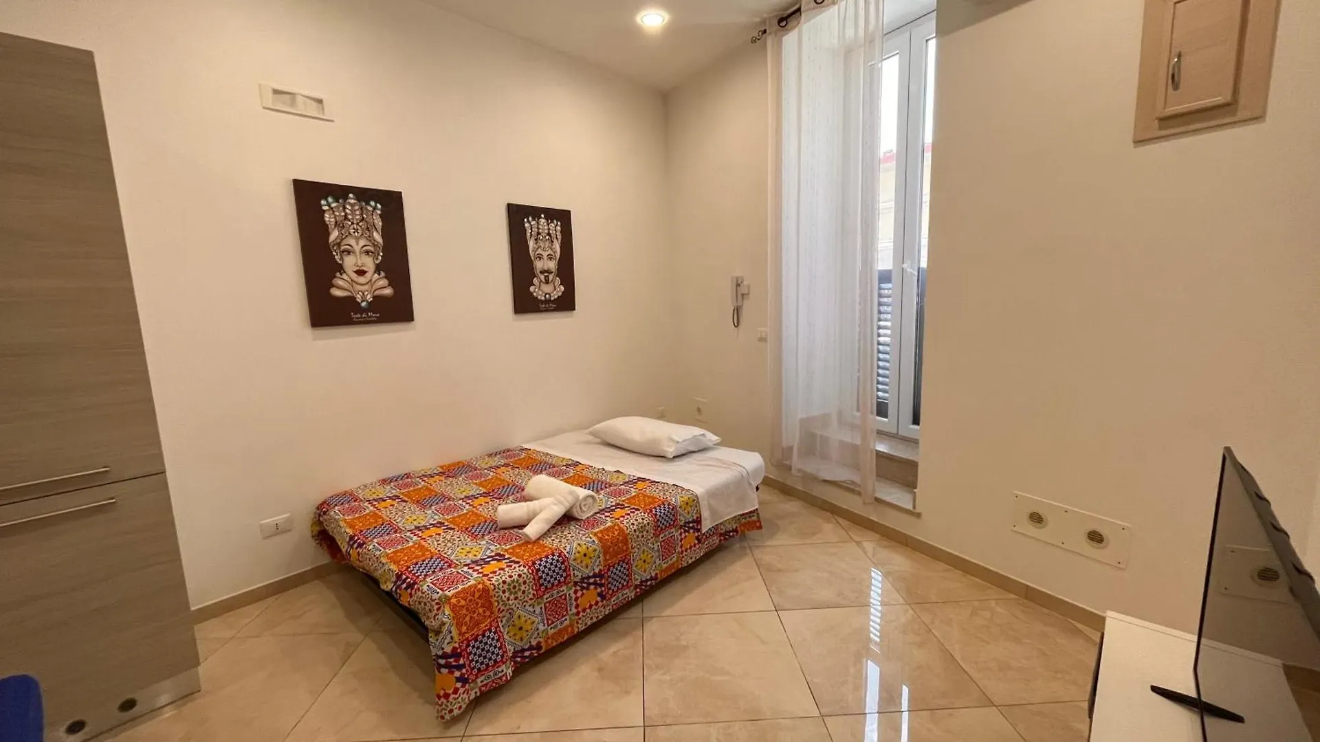 Bed and Breakfast Esse House'S Noto Bed & Breakfast