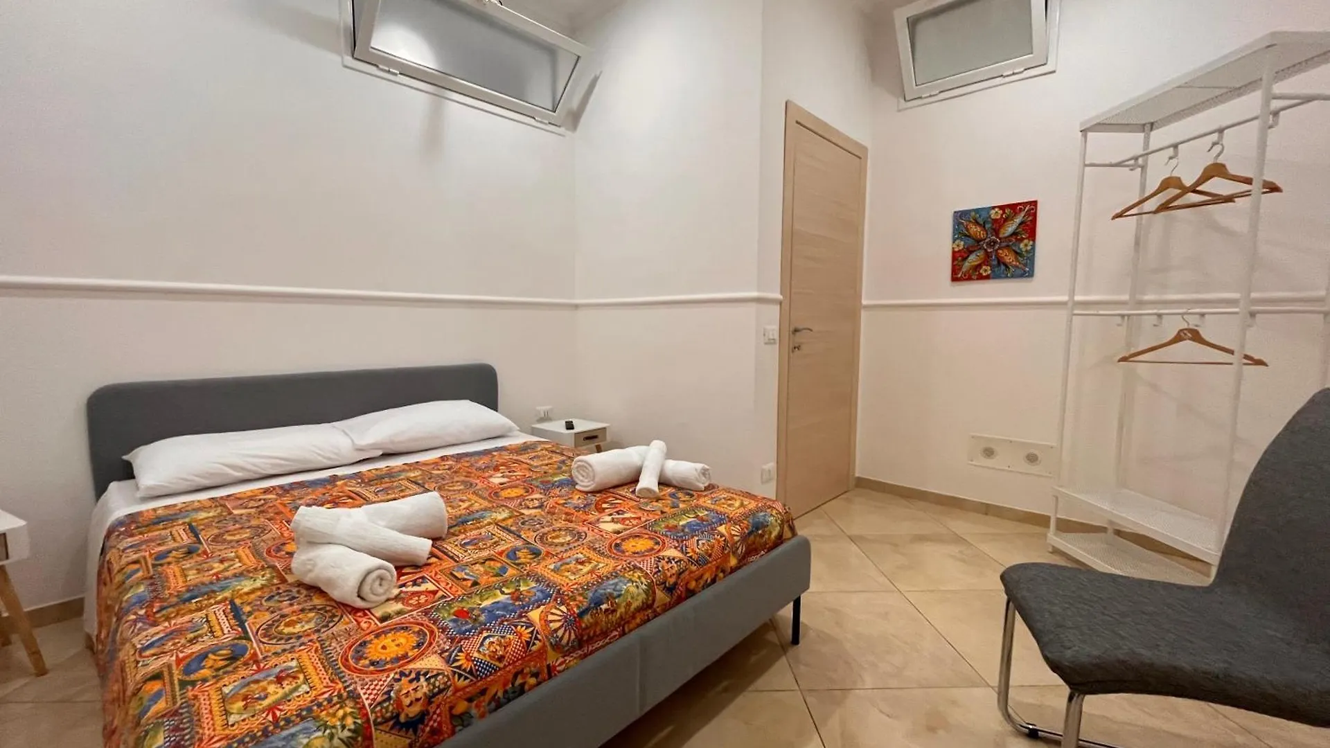 Esse House'S Noto Bed & Breakfast Italy