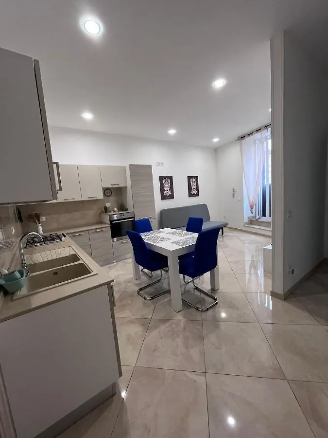 Esse House'S Noto Bed and Breakfast