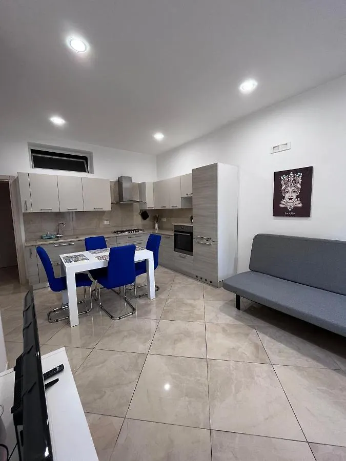 Esse House'S Noto Bed & Breakfast